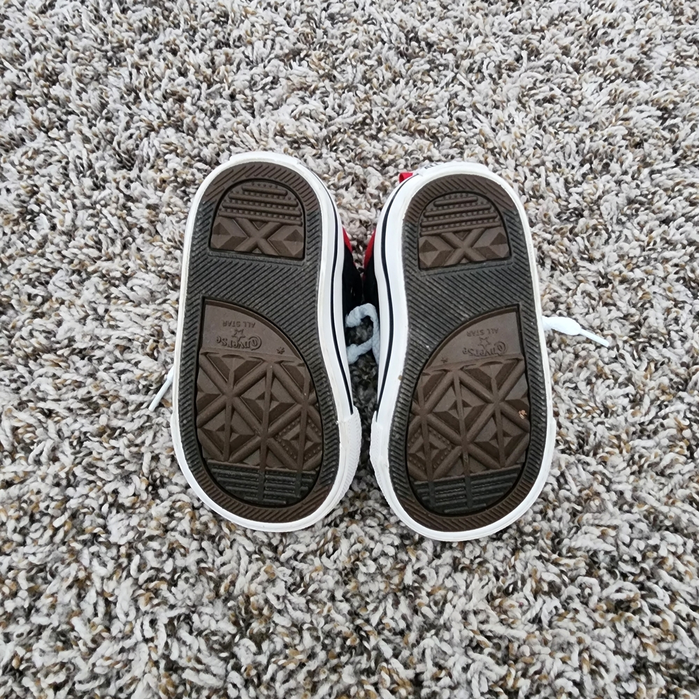 Baby Converse - Picture 7 of 7